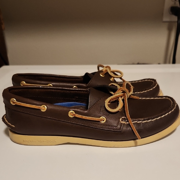 Sperry Brown Boat Shoes - Picture 3 of 13